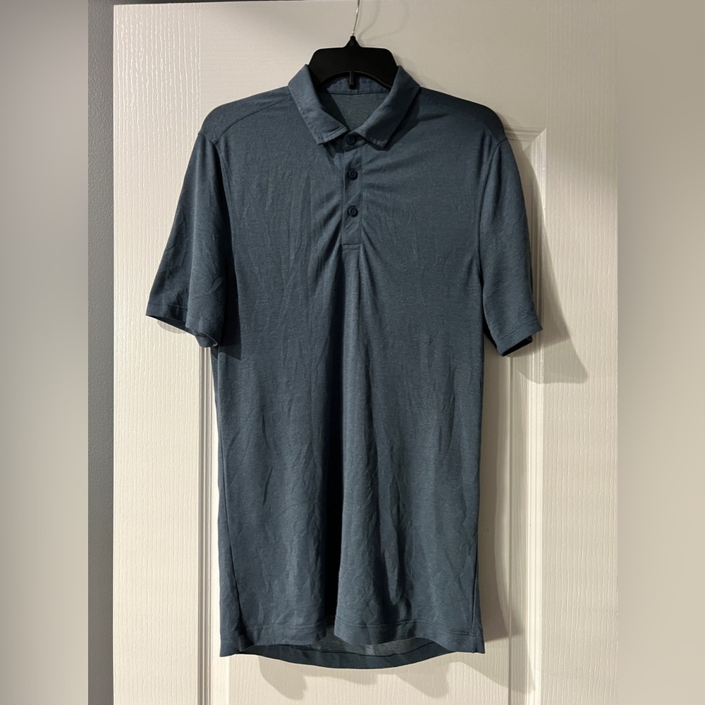 Lululemon Men’s Polo Blue‎ Size M Short Sleeve Tech